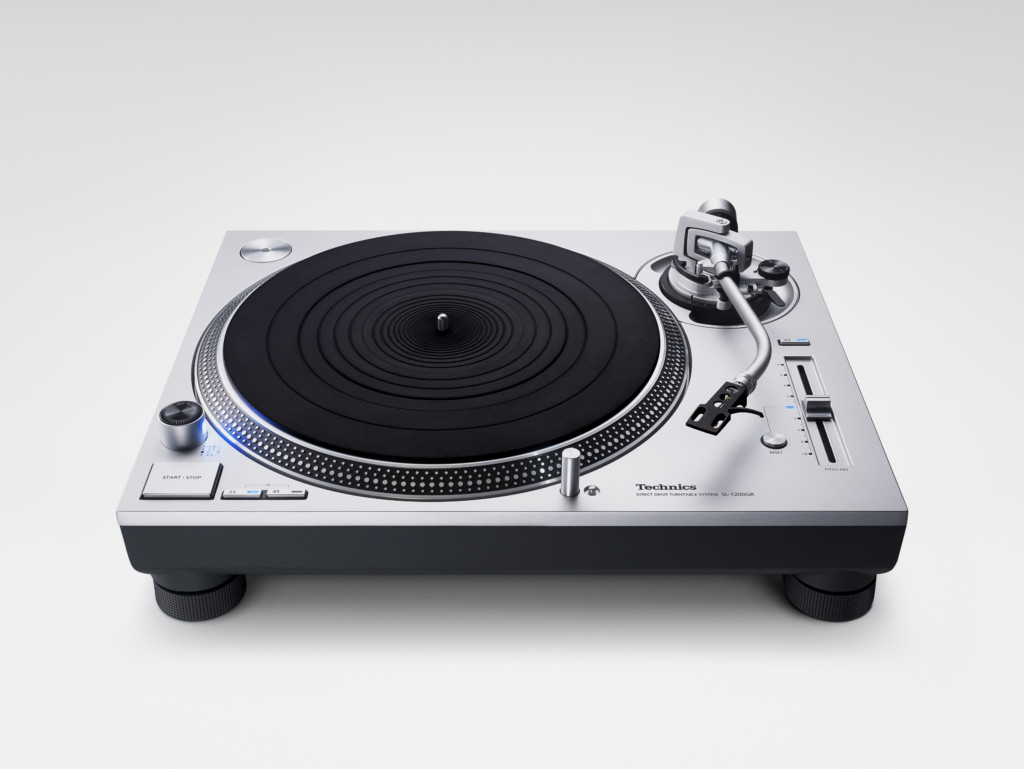 direct_drive_turntable_system_sl_1200gr_3